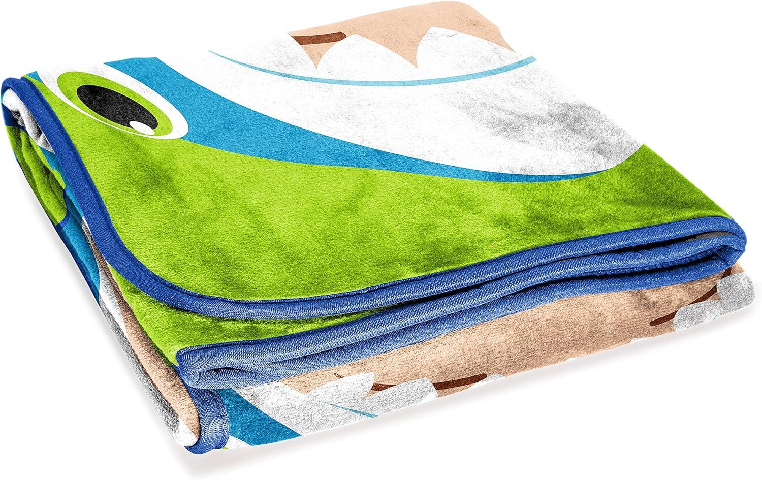 imageJay Franco Bluey amp Bingo Plush Throw Blanket for Boys amp Girls 46 x 60 Soft Fleece Kids Blanket for Bedroom Couch amp Travel Official Licensed ProductGreen Cocomelon