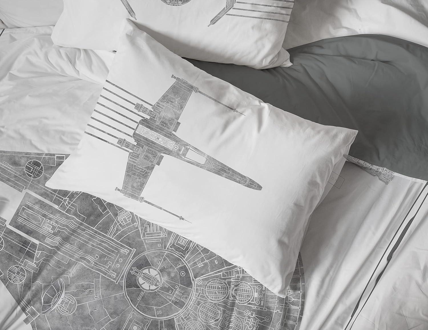 imageJay Franco Bluey amp Bingo Twin Comforter Set 5 Piece Bed Set Includes Sheet Set amp Pillow Covers Super Soft Clouds amp Stars Kids BeddingWhite Star Wars