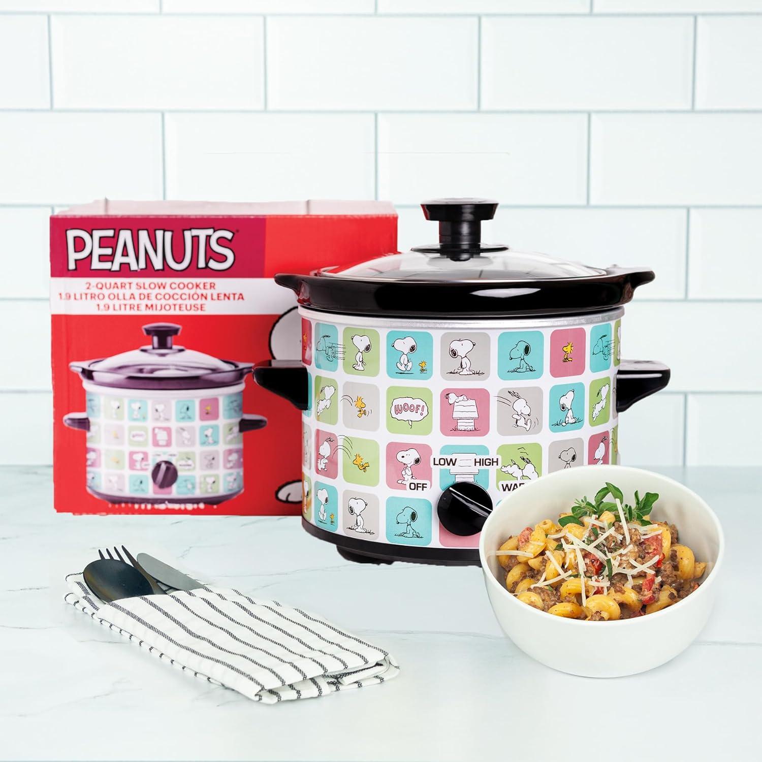 imageUncanny Brands Bluey 2qt Slow Cooker Small Kitchen AppliancePeanuts Snoopy