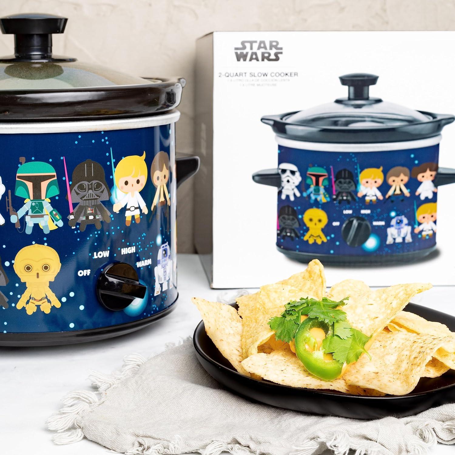 imageUncanny Brands Bluey 2qt Slow Cooker Small Kitchen ApplianceStar Wars