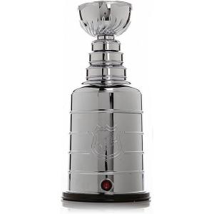 Uncanny Brands Bluey Popcorn Maker, Oil-Free Electric Hot Air Popper with 12 Paper Bags – Officially Licensed(Stanley Cup)