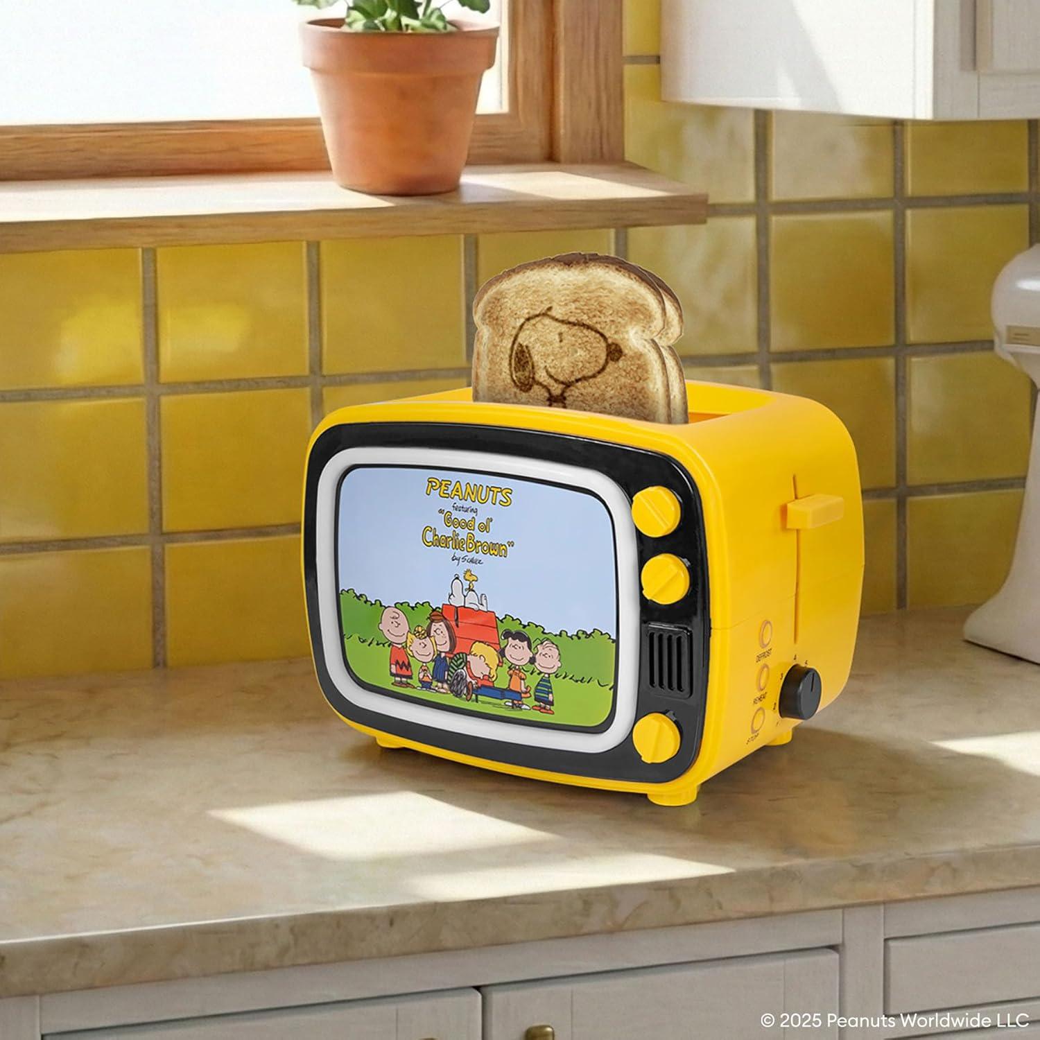 imageUncanny Brands Bluey Retro TV Toaster with Light Up Frame Two Slice Model with Bluey Toast Design Themed Kitchen AppliancePeanuts