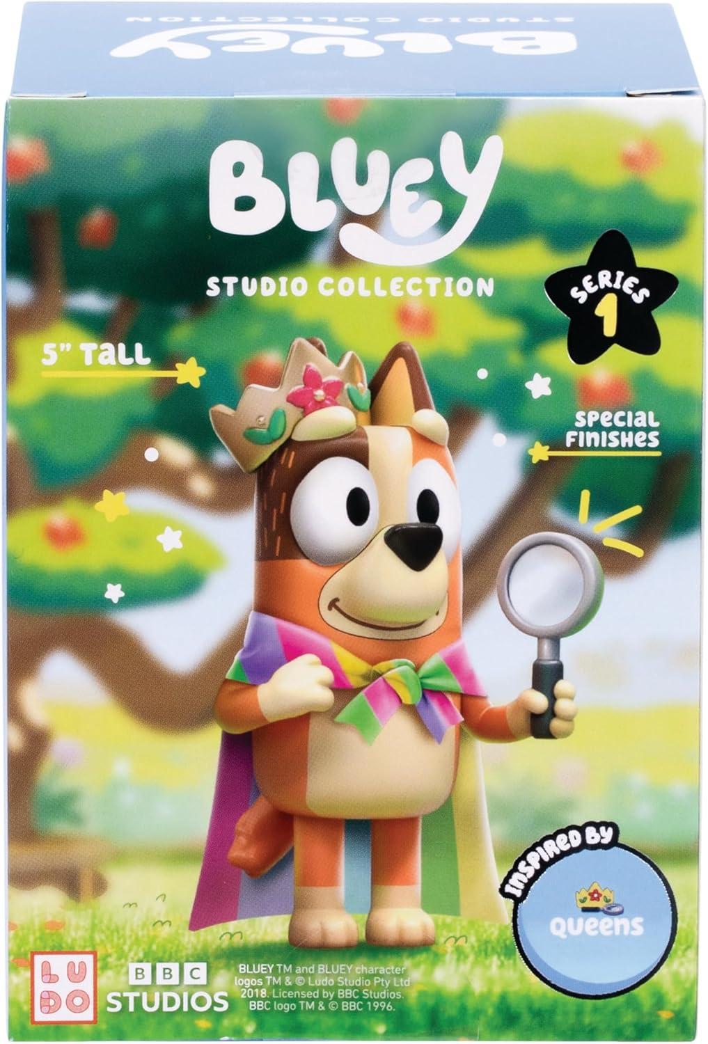 imageBluey Studio Collector Figure Queen Chilli 5 or 127 cm Inspired by Iconic Episode Premium Detailing Special Finish 6 to Collect Connect and DisplayQueen Chilli