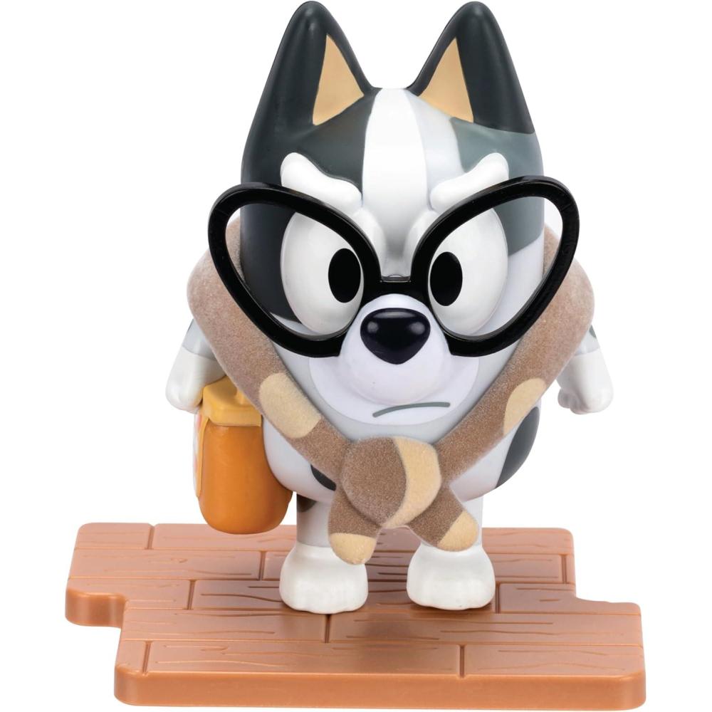 imageBluey Studio Collector Figure  Queen Chilli 5 or 127 cm Inspired by Iconic Episode Premium Detailing Special Finish 6 to Collect Connect and DisplayGranny Muffin