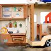Bluey Caravan Adventure Playset, with 2.5″ Jean Luc Figure, Multicolor(Caravan Playset with One Figure)
